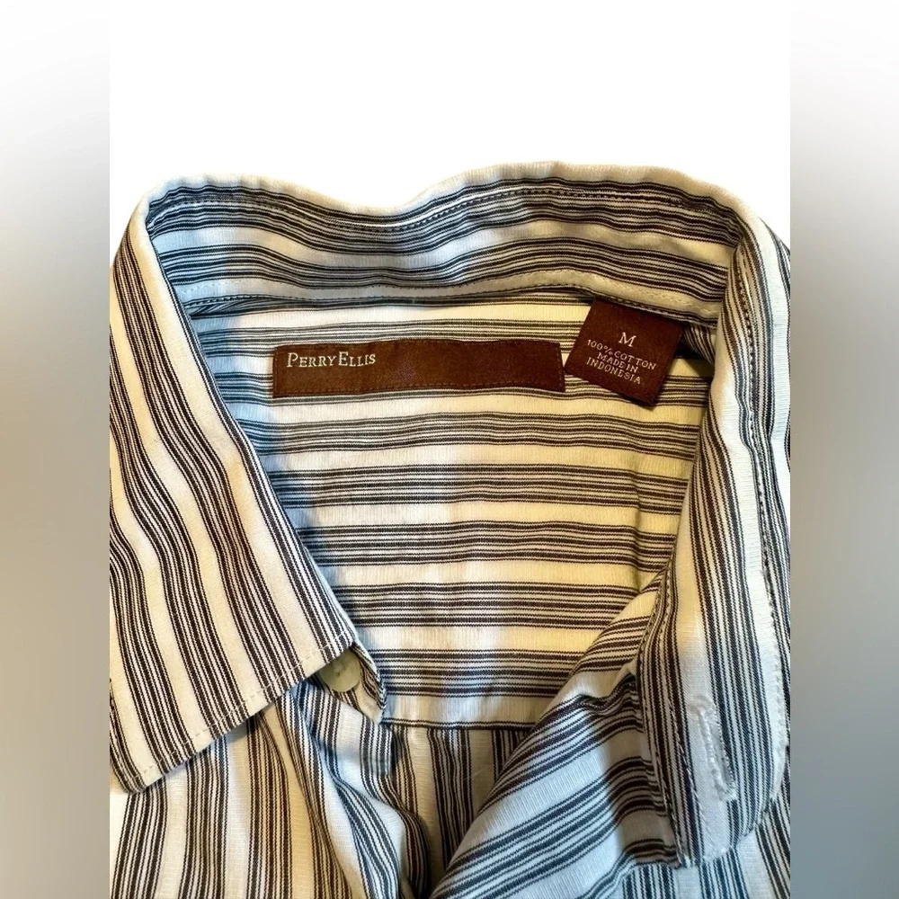 Perry Ellis Grey Striped Button Down Mens M​ - Picture 6 of 7